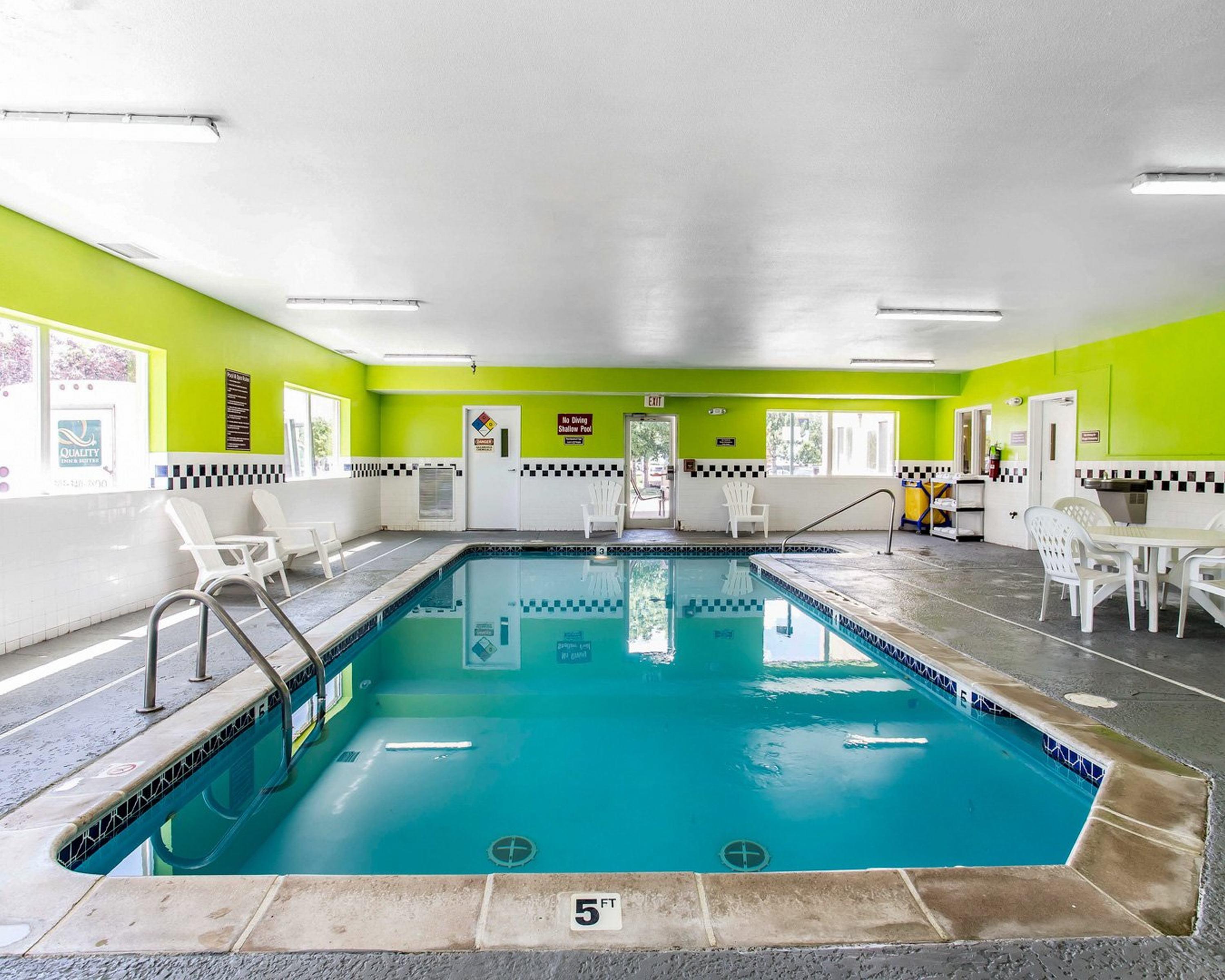 Quality Inn & Suites Denver Airport - Gateway Park Аврора Экстерьер фото