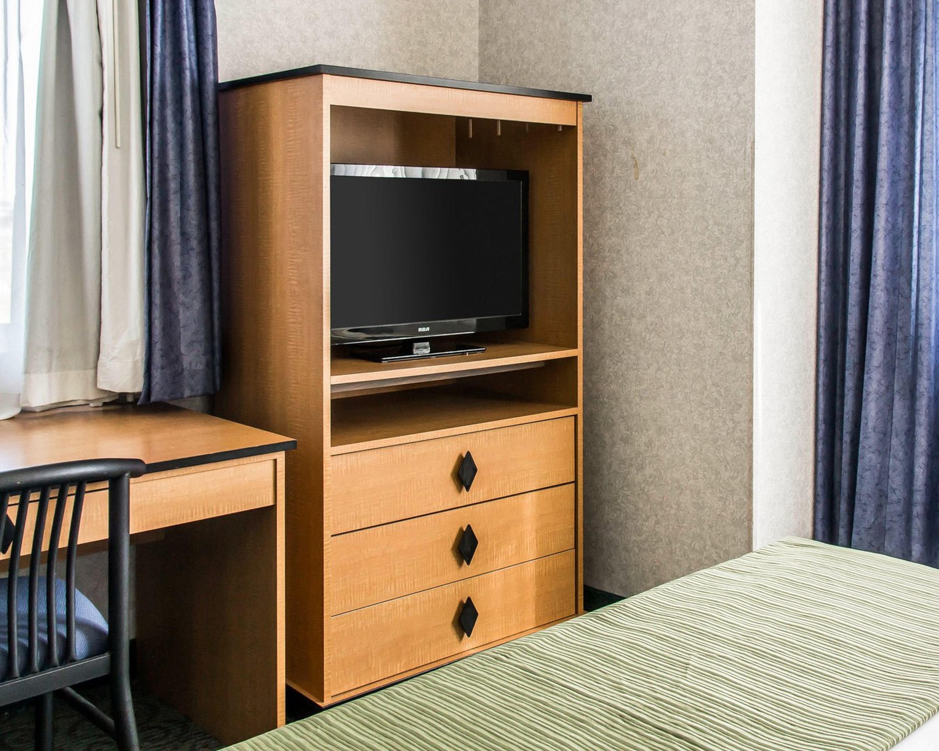 Quality Inn & Suites Denver Airport - Gateway Park Аврора Экстерьер фото