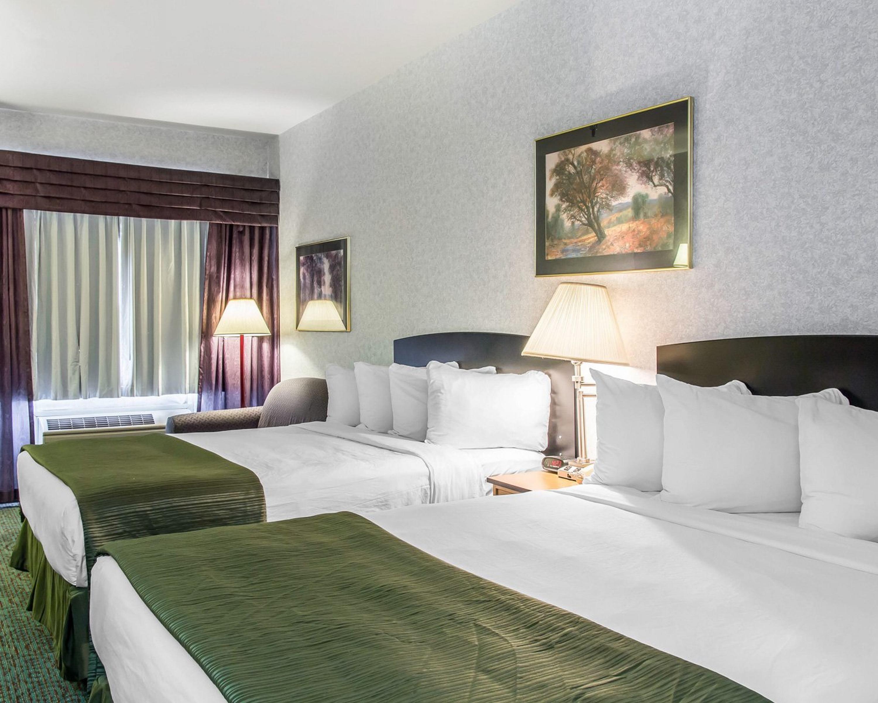 Quality Inn & Suites Denver Airport - Gateway Park Аврора Экстерьер фото