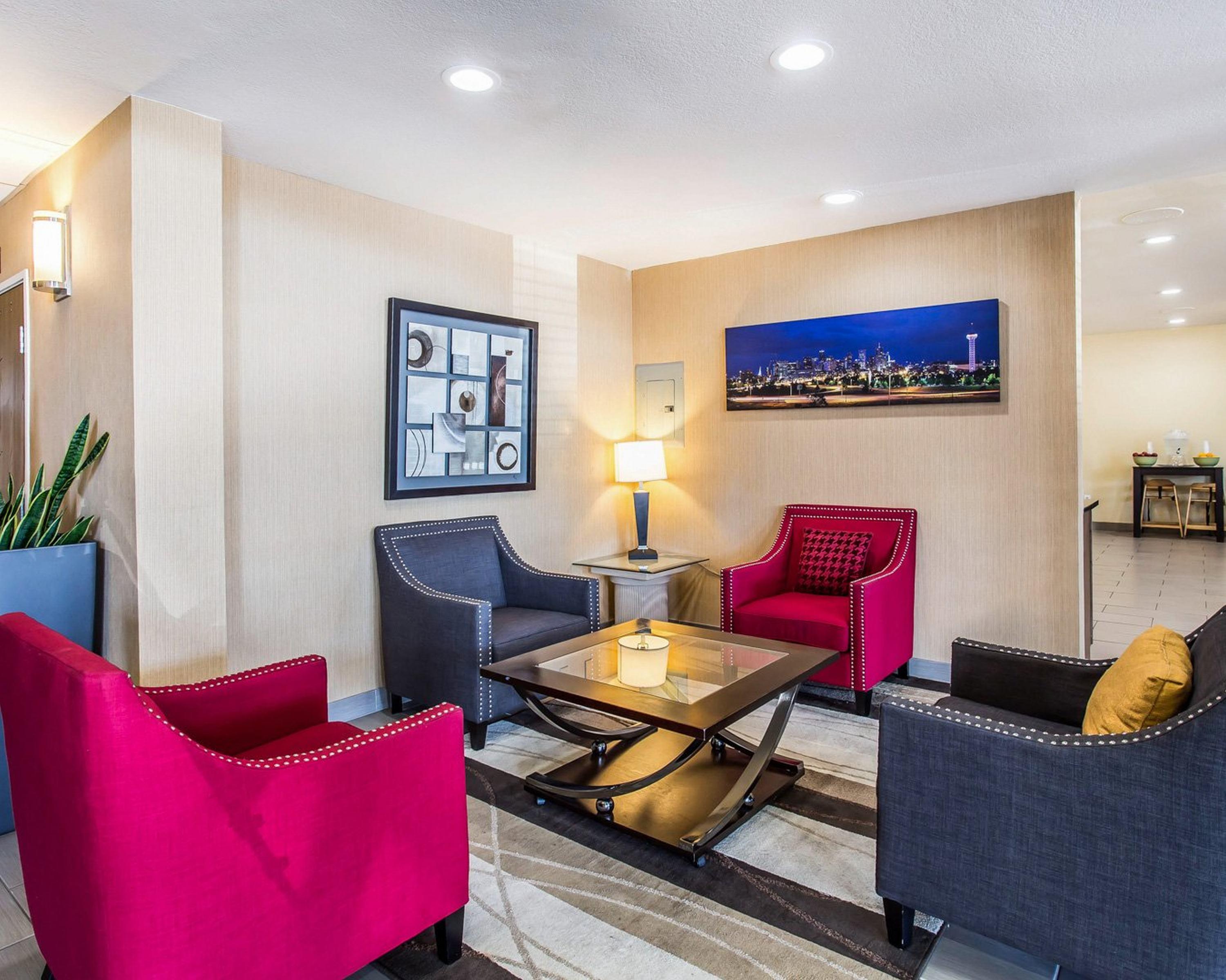 Quality Inn & Suites Denver Airport - Gateway Park Аврора Экстерьер фото