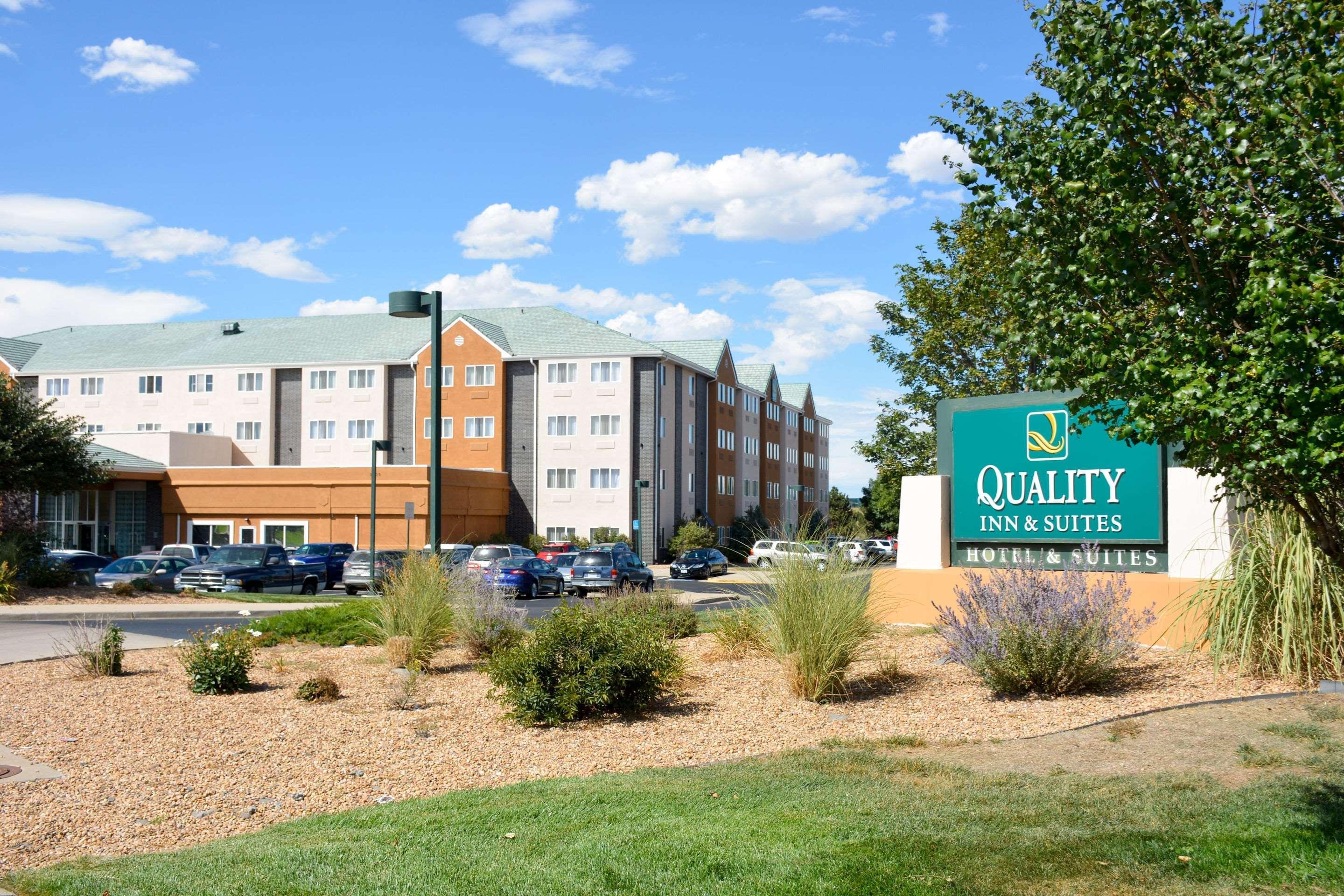 Quality Inn & Suites Denver Airport - Gateway Park Аврора Экстерьер фото